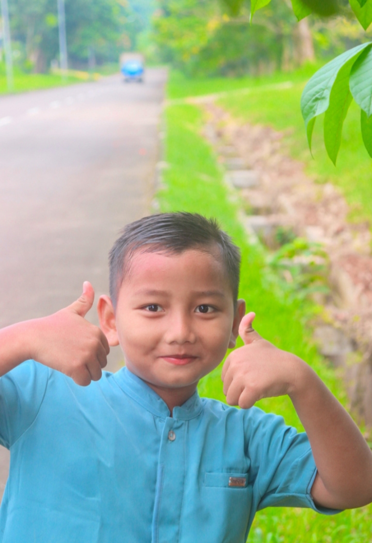 https://mGalang.khitanan.id/dirmember/00000001/DeliaNs04/photo-7088-5175-l-202304250354.jpg